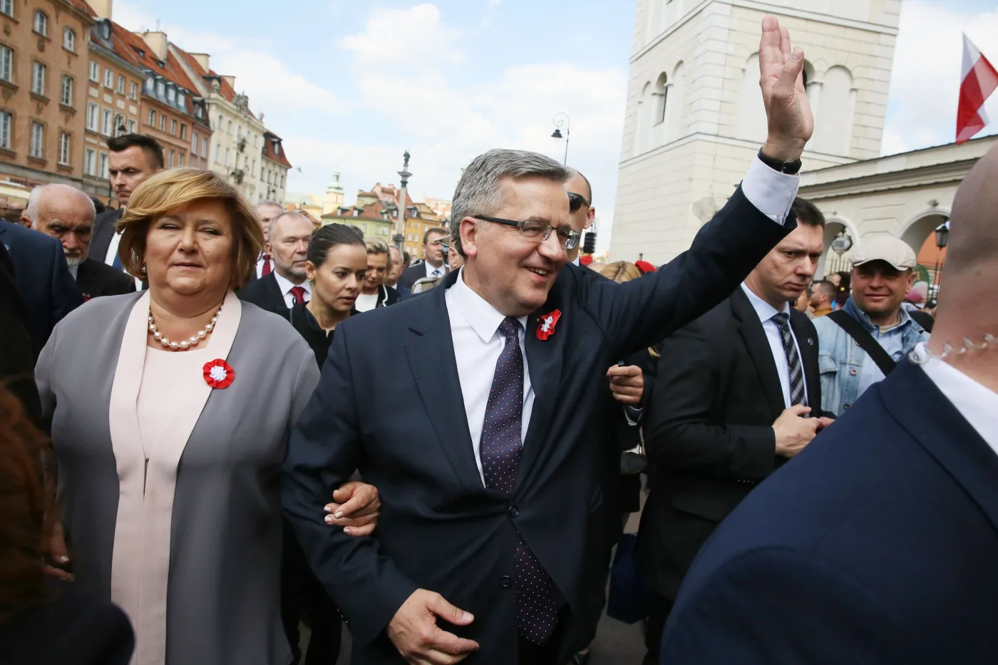 Dlaczego poparcie dla prezydenta spada? Komorowski ma własną teorię