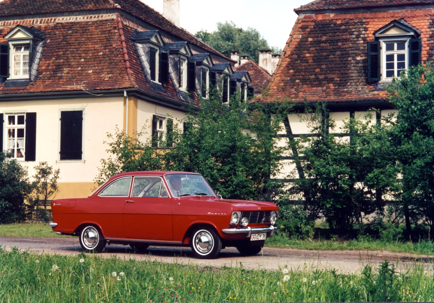 7735245-opel-kadett-a-coupe.jpg