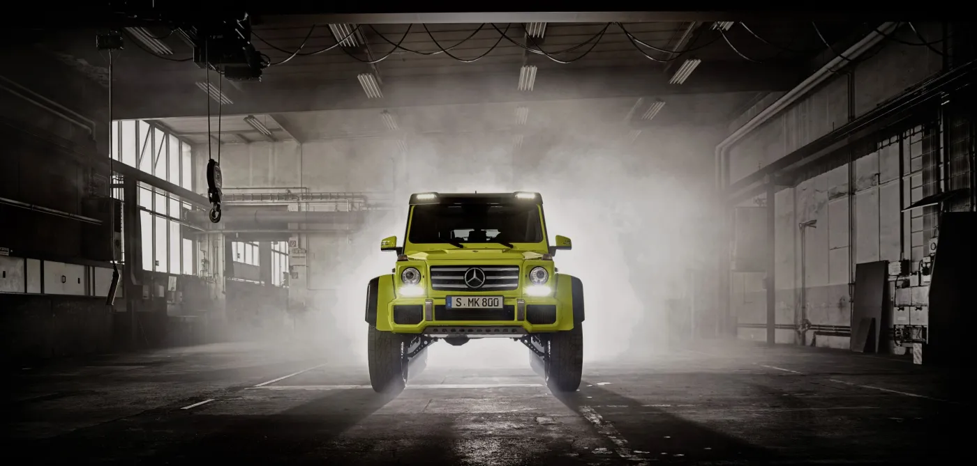 7467727-mercedes-g-500-4x4.jpg