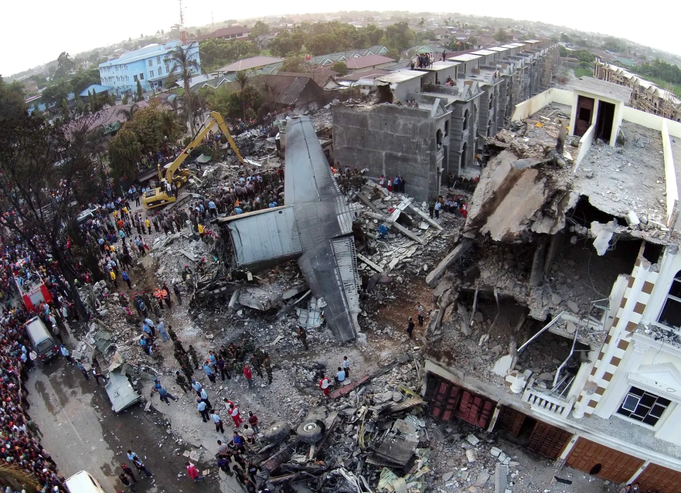 Rośnie liczba ofiar katastrofy lotniczej w Indonezji