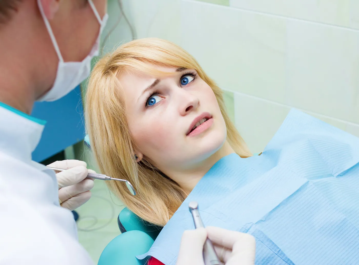 Kobieta u dentysty