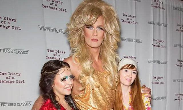 Gwiazdor "Czystej krwi" jako drag queen na premierze [ZDJĘCIA]