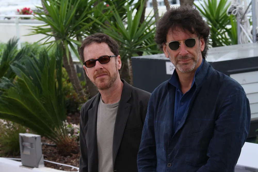 Bracia Coenowie zarobią lewe pieniądze