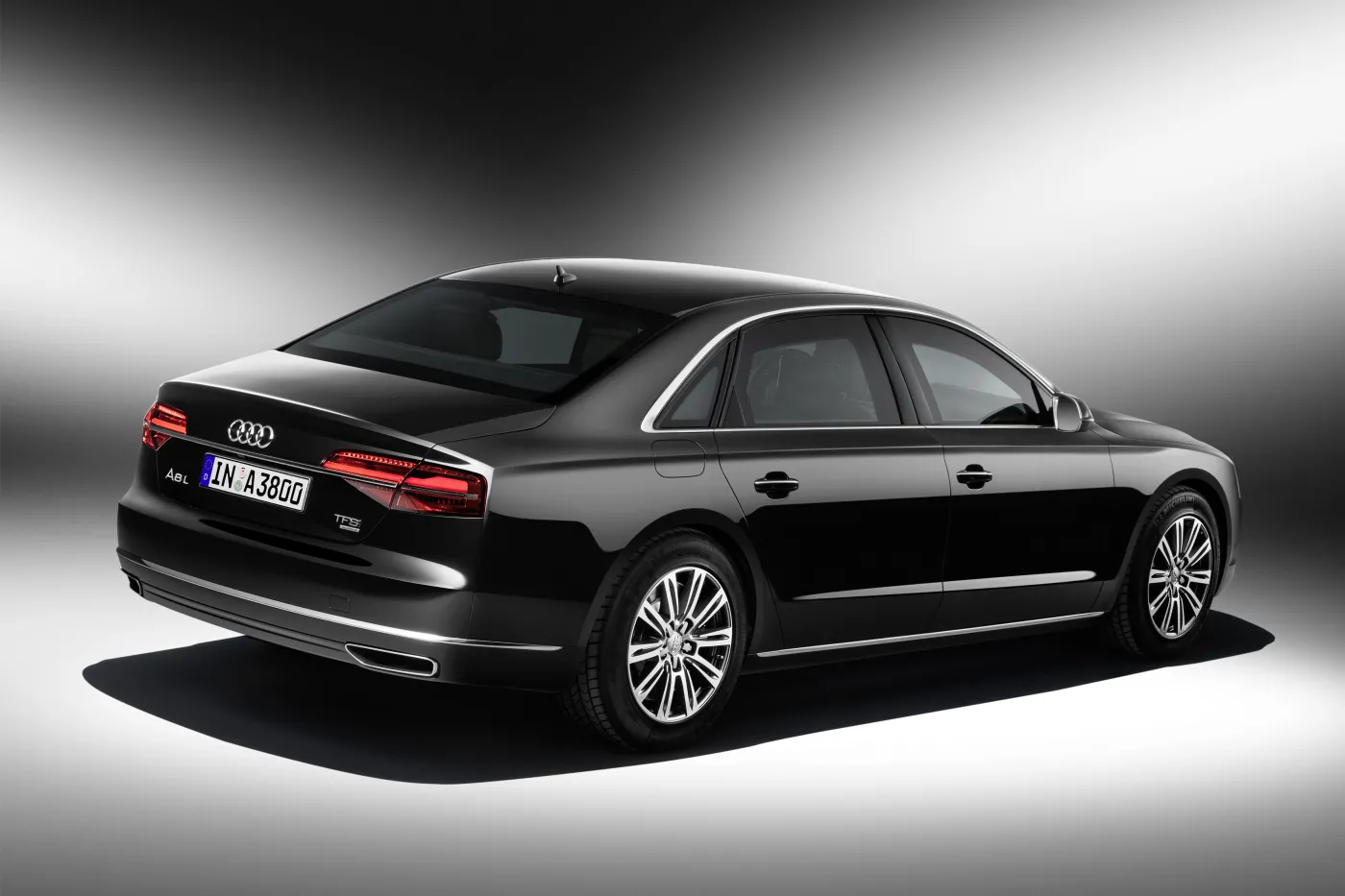 8184228-audi-a8-l-security.jpg