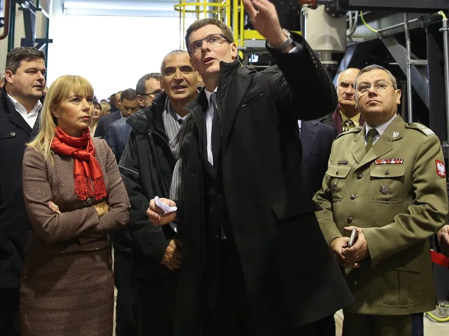 "Odstrzelona po europejsku" komisarz Bieńkowska na imprezie w Zielonce. FOTO