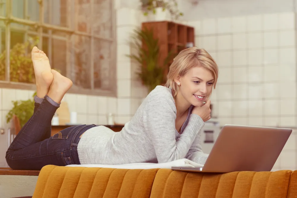 Szukasz pracy? Oto, jak rekruterzy śledzą Cię w internecie