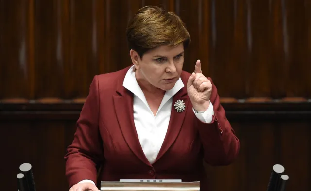 Beata Szydło w Sejmie: Wolimy wspierać polskie rodziny niż zagraniczne korporacje