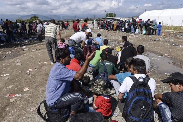 Kryzys imigracyjny nakręca poparcie dla skrajnej prawicy