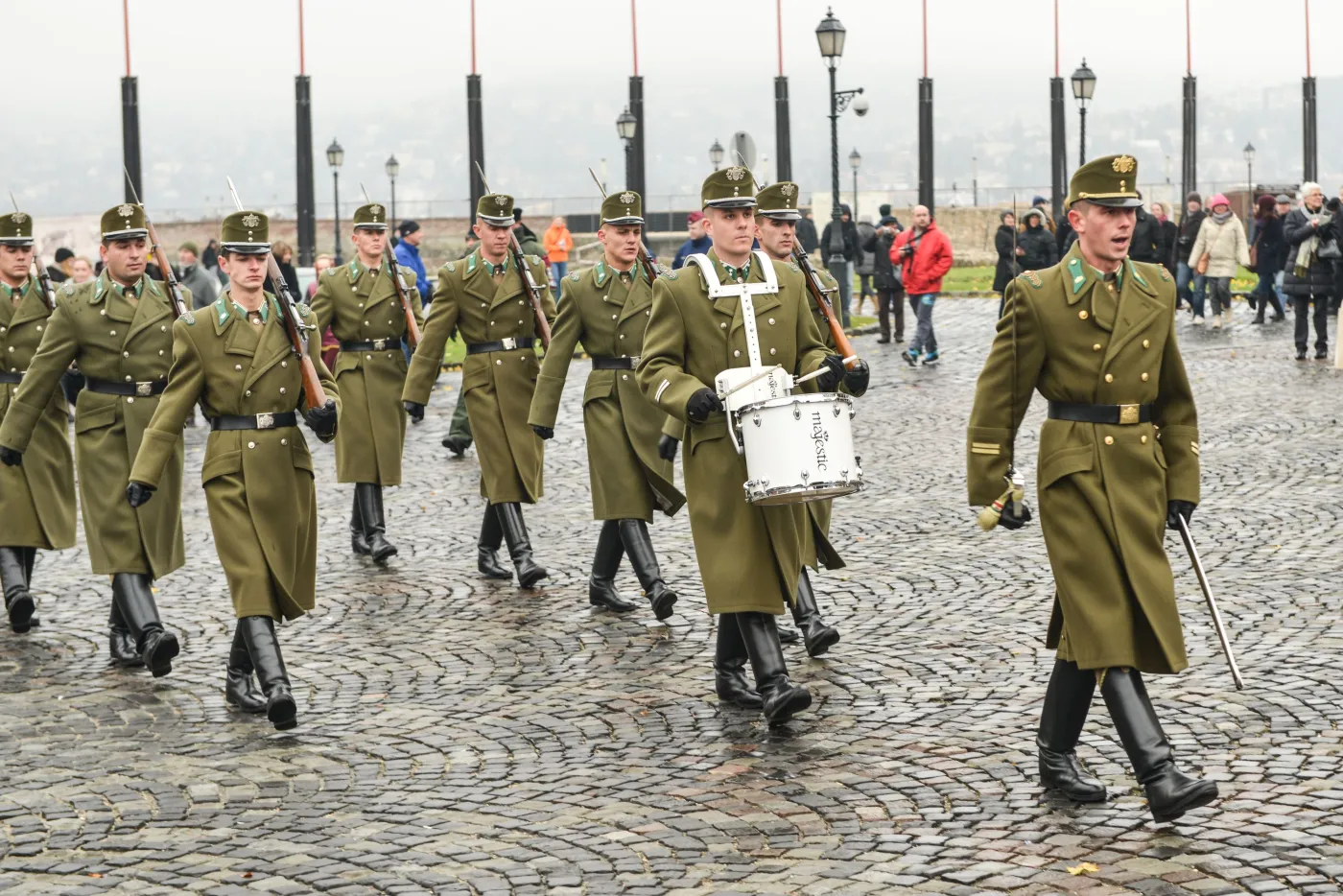 Węgrzy mobilizują rezerwistów