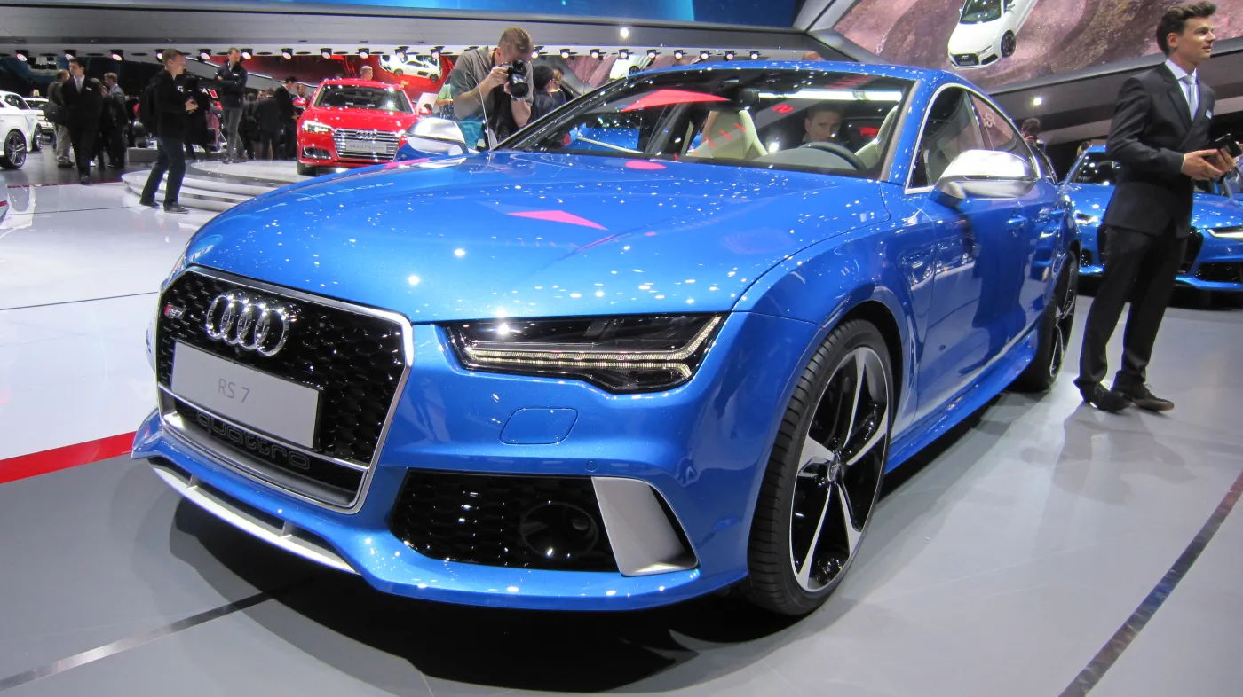8251076-audi-rs-7-sportback.jpg