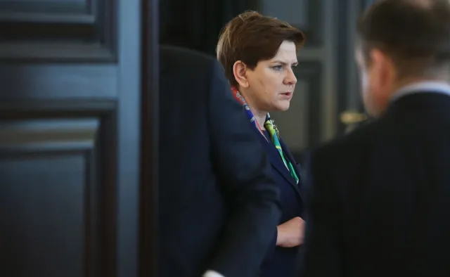 Premier Szydło: Nie opublikuję decyzji Trybunału. Nie mogę łamać konstytucji