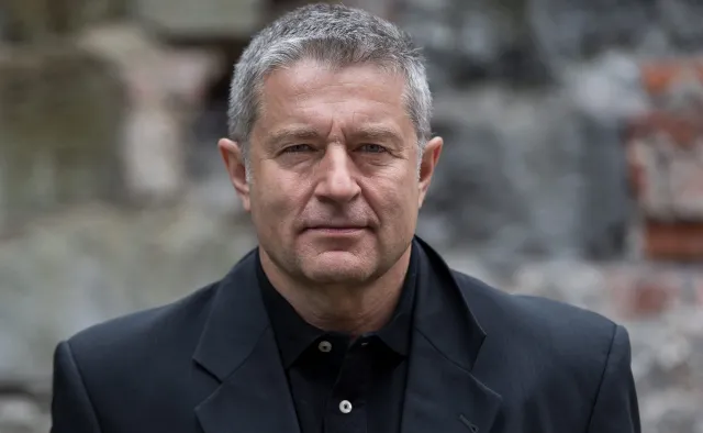 Mocne słowa Frasyniuka: Jarku, stoisz nie tam, gdzie stało ZOMO, ale gdzie został Putin