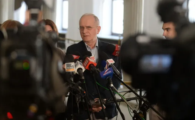 Rada Mediów Narodowych jak "rada nadzorcza", misja finansowana z Funduszu. Oto projekt ustawy medialnej