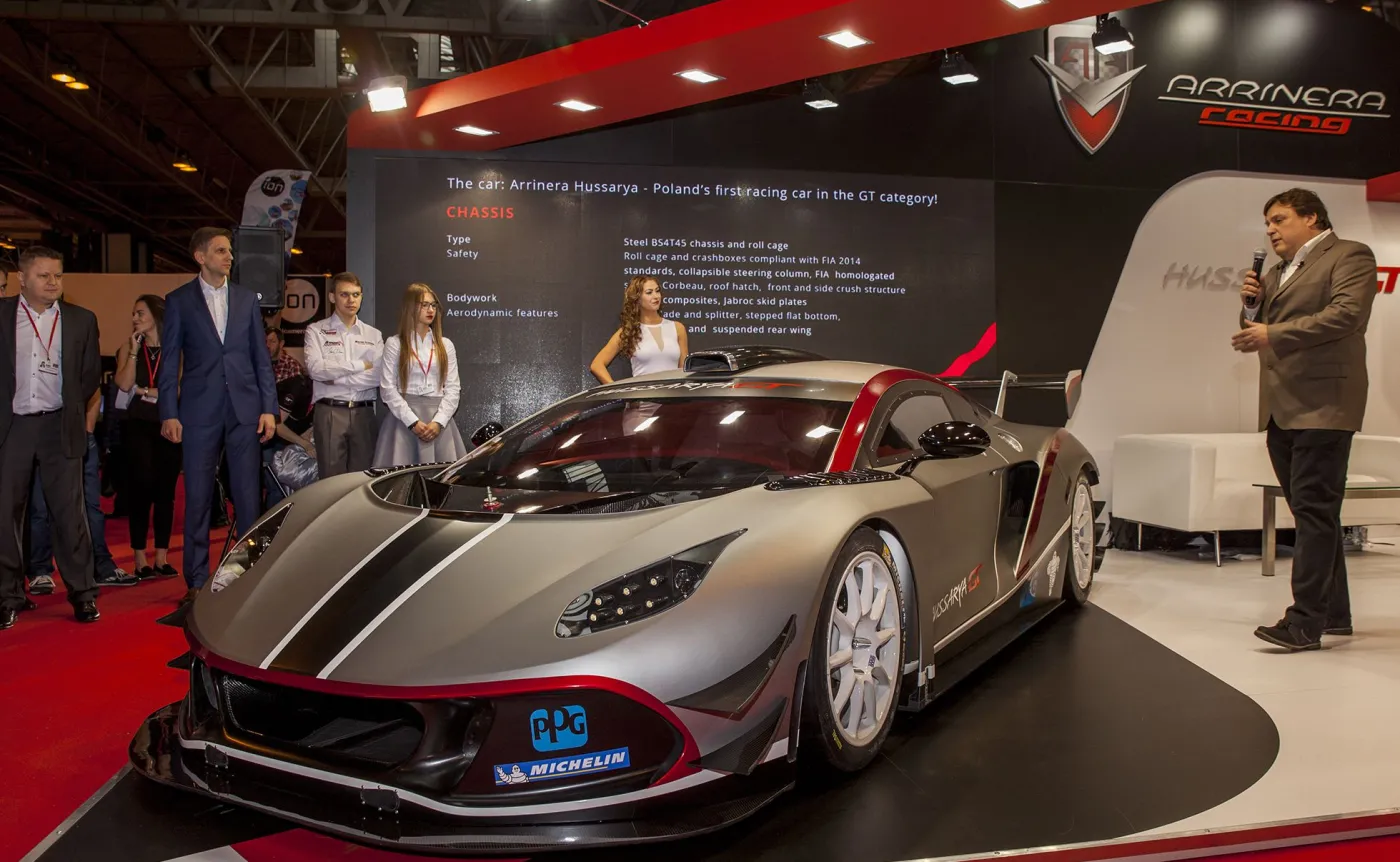 8636933-arrinera-hussarya-gt.jpg