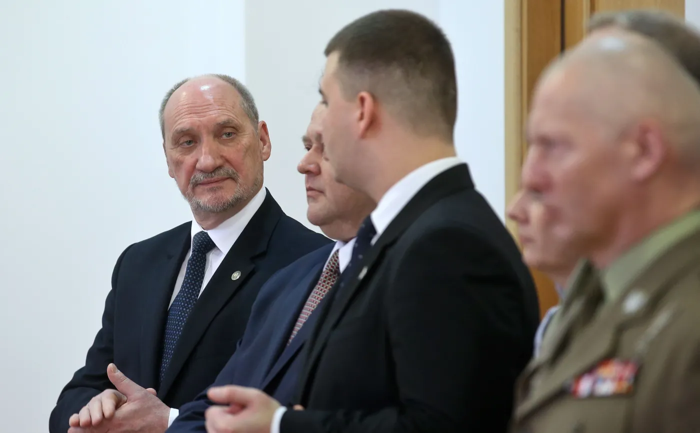 Będą pytania szefa MON do prokuratury ws. działań instytucji 10 kwietnia 2010 roku
