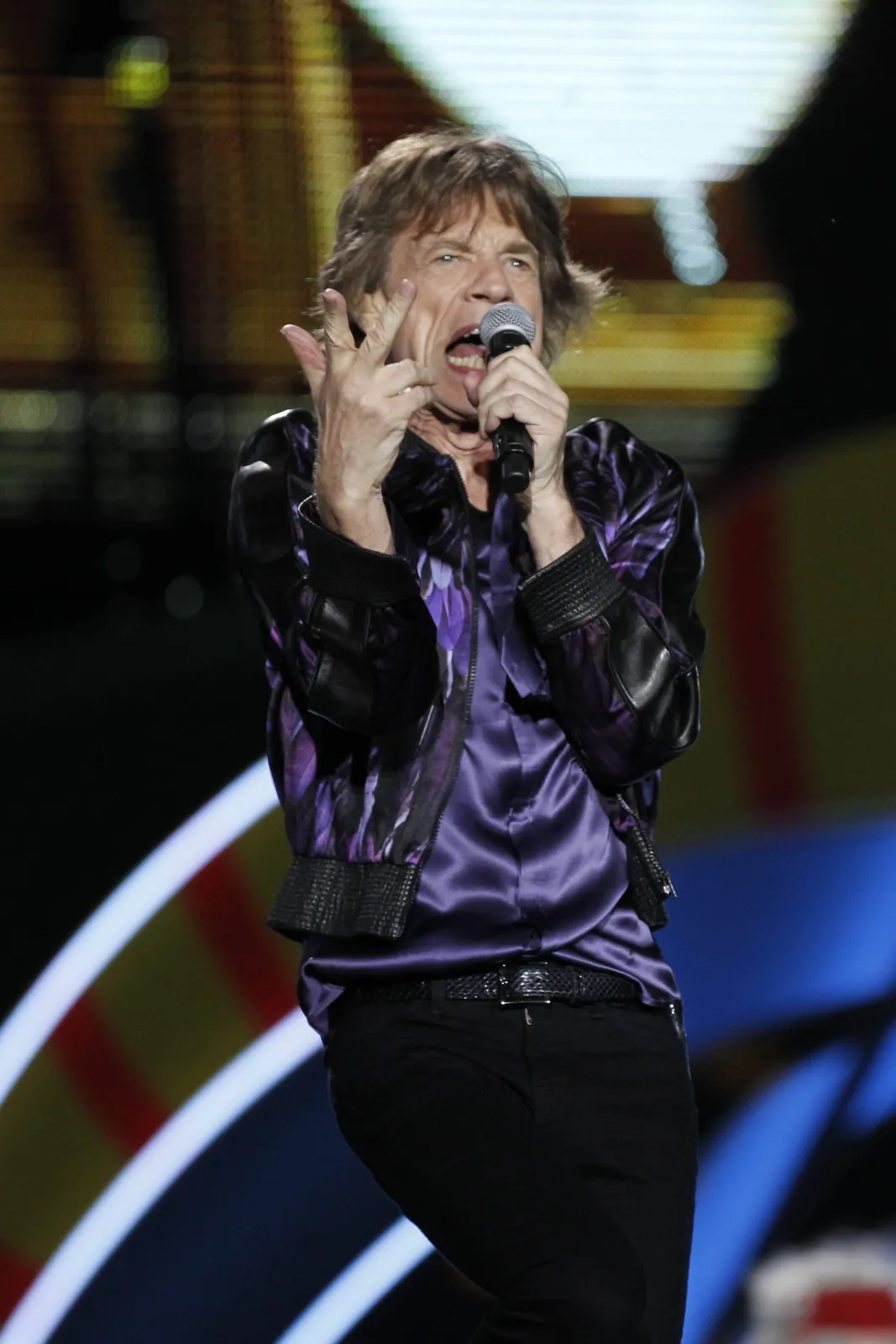 8745450-the-rolling-stones.jpg
