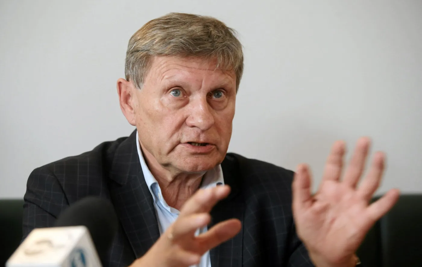 8753273-leszek-balcerowicz.jpg
