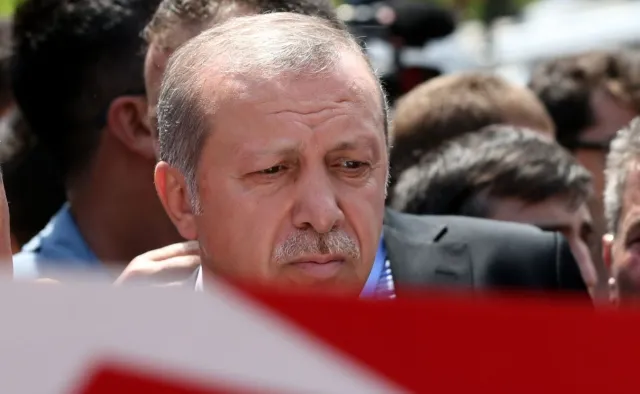 Zachodnie media: W Turcji daleko do triumfu demokracji. Erdogan staje się coraz bardziej autorytarny