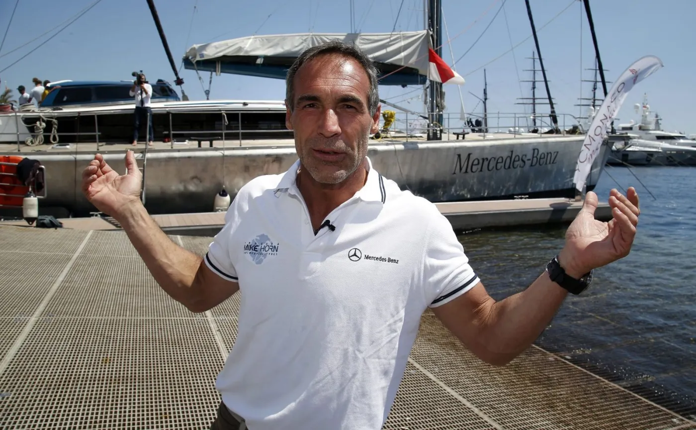 Niezwykła podróż na dwa bieguny. Mike Horn to szaleniec czy śmiałek? [ZDJĘCIA]