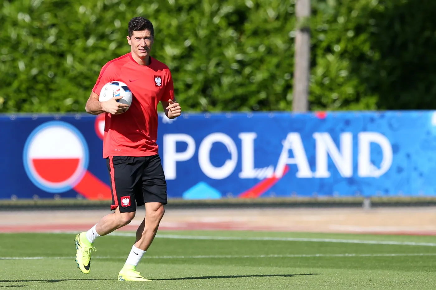 Euro 2016: Lewandowski najlepszym napastnikiem ME, a Polska może zagrać w ćwierćfinale. Tak twierdzi "The Times"