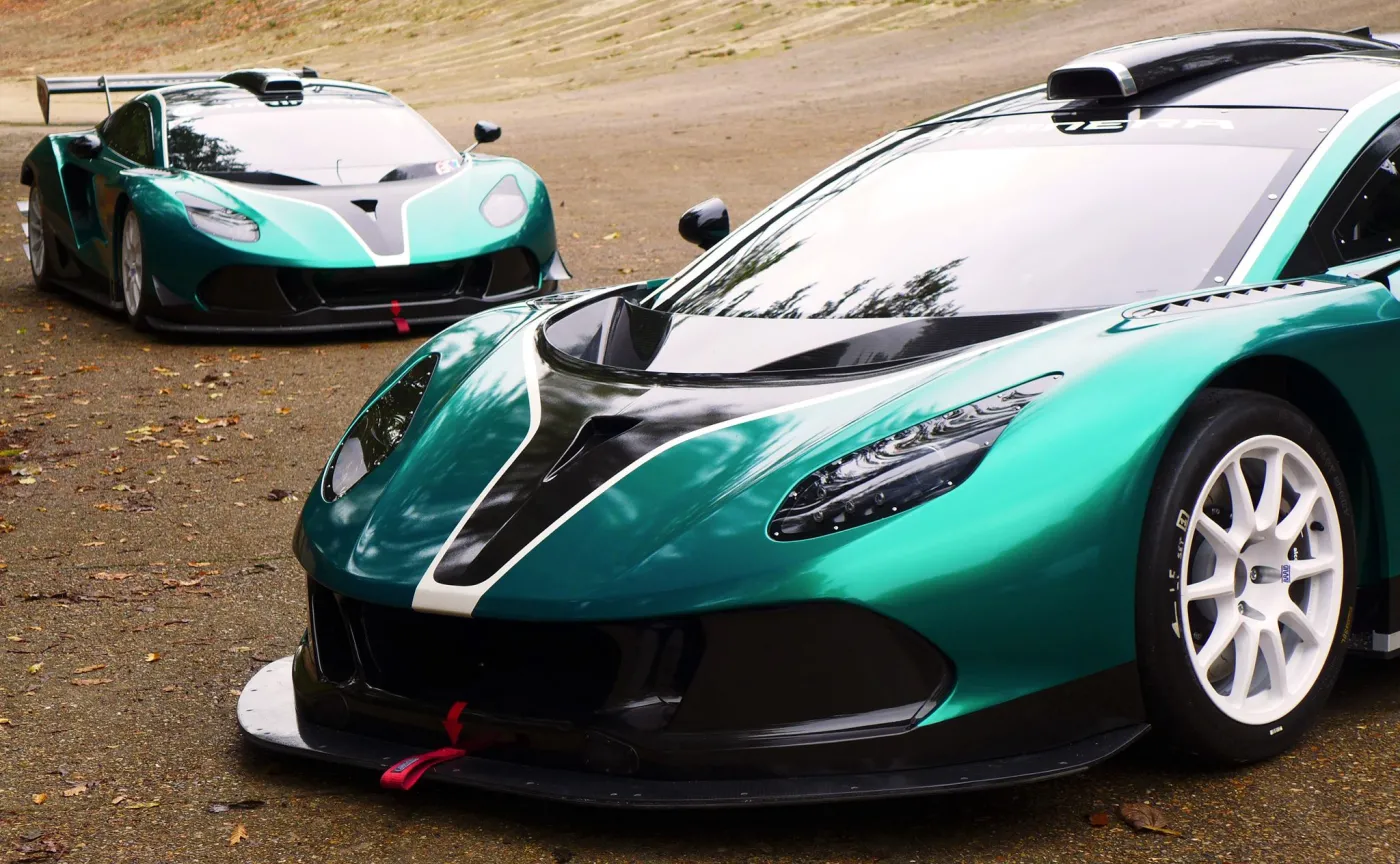 9615664-arrinera-hussarya-gt.jpg