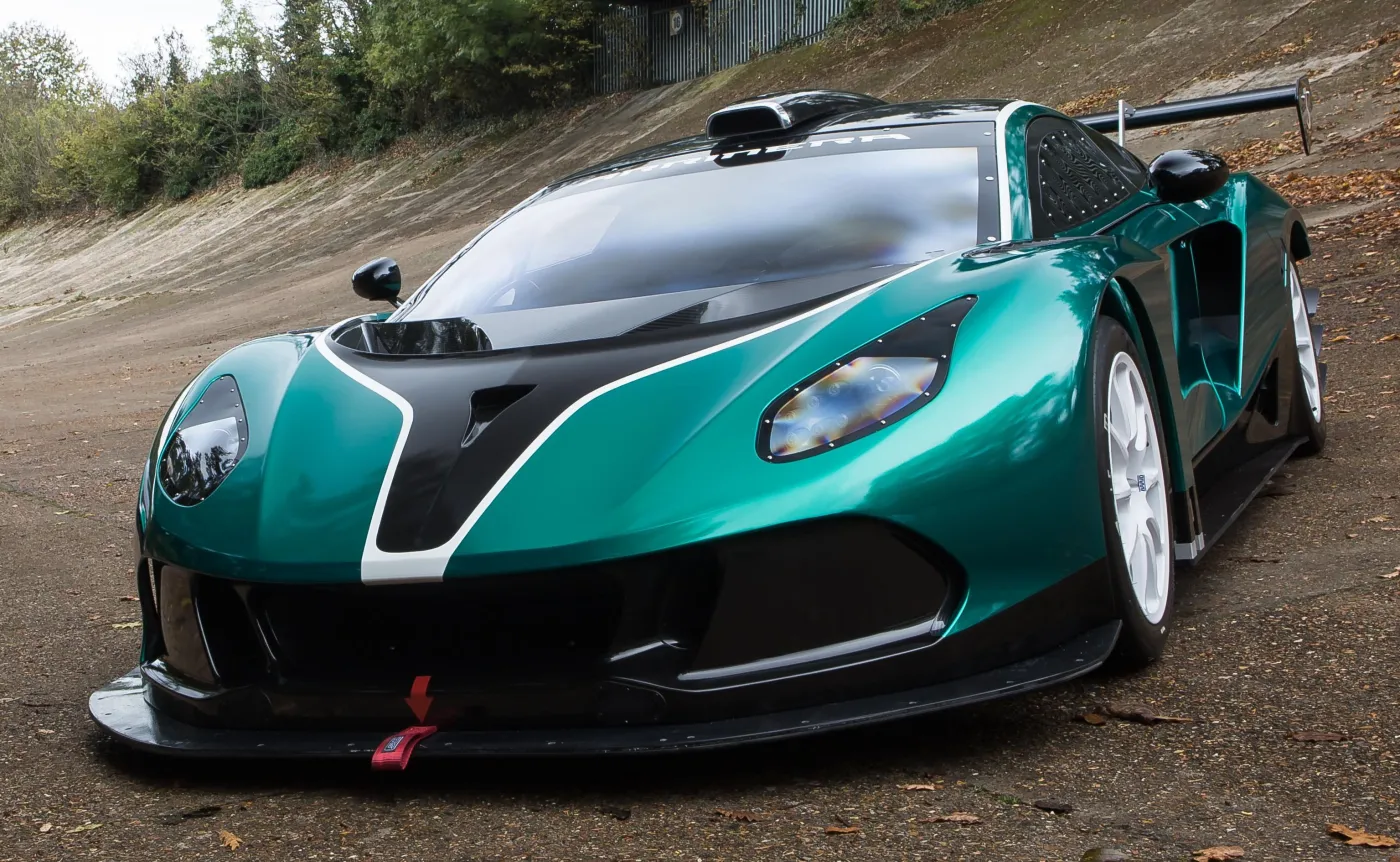 9615127-arrinera-hussarya-gt.jpg