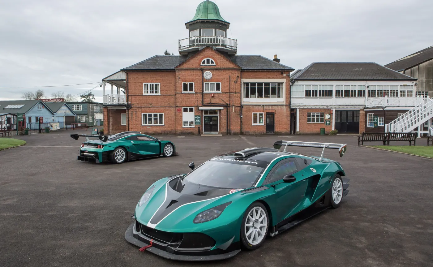9615159-arrinera-hussarya-gt.jpg
