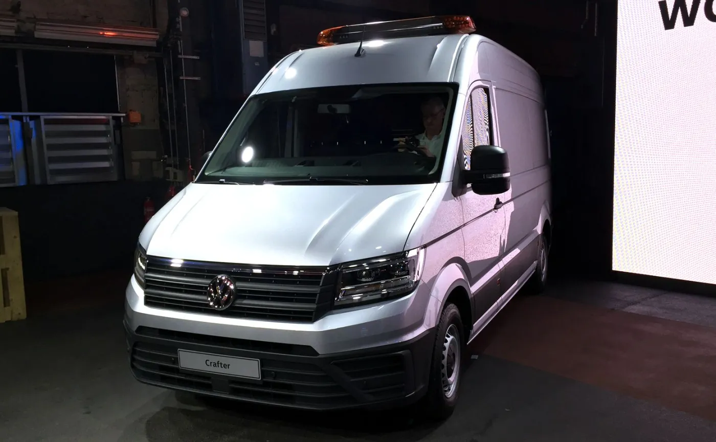 9429412-volkswagen-crafter.jpg