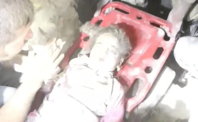 Cud w Aleppo. Dziewczynka przeżyła dwa dni pod gruzami