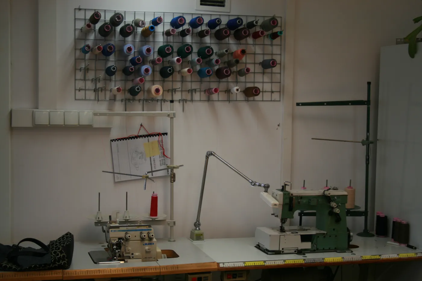 9553808-pracownia-krawiecka.jpg