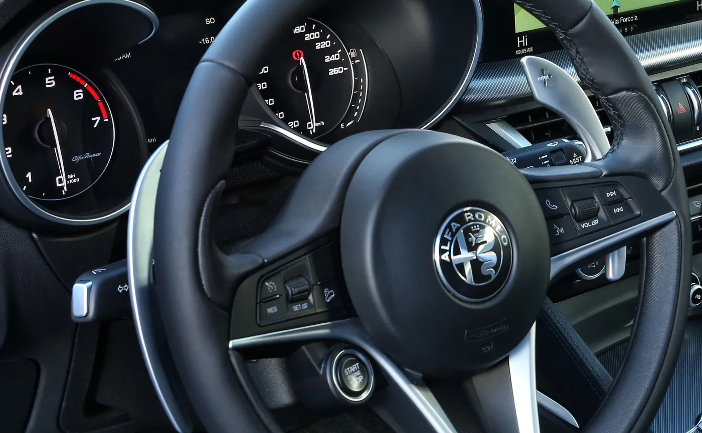 10038264-alfa-romeo-stelvio.jpg