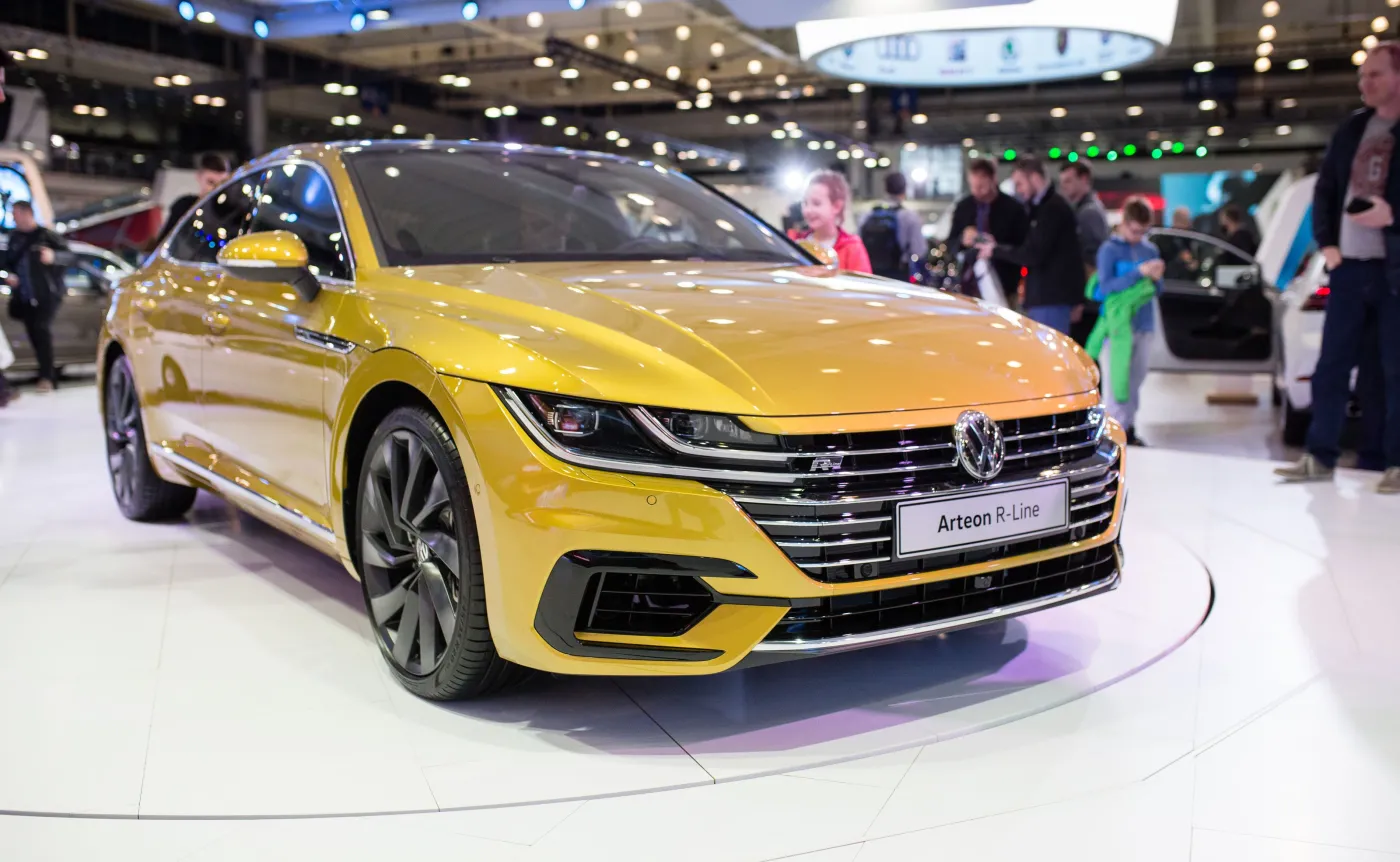 10045280-volkswagen-arteon.jpg