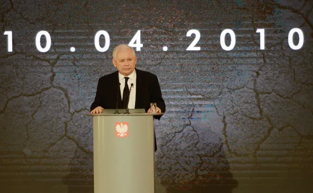 Kaczyński zawiesił Misiewicza w prawach członka PiS. Jutro posiedzenie komisji badającej sprawę