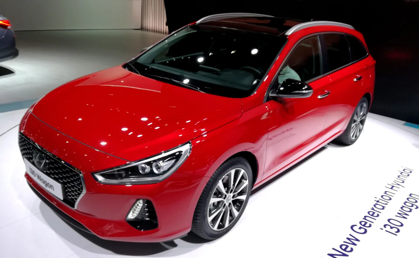 10131638-hyundai-i30-wagon.jpg
