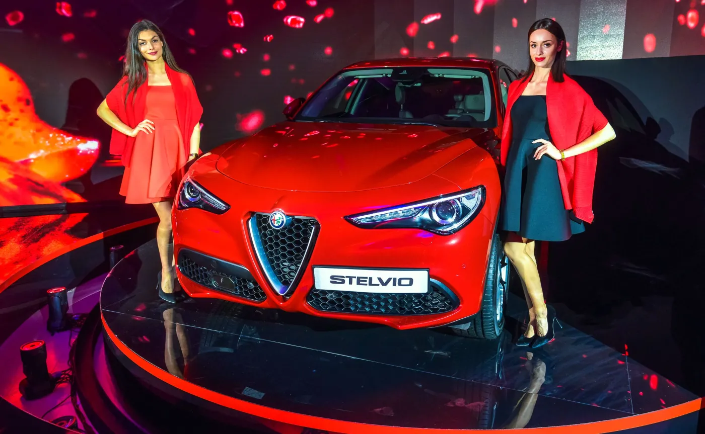 10136313-alfa-romeo-stelvio.jpg