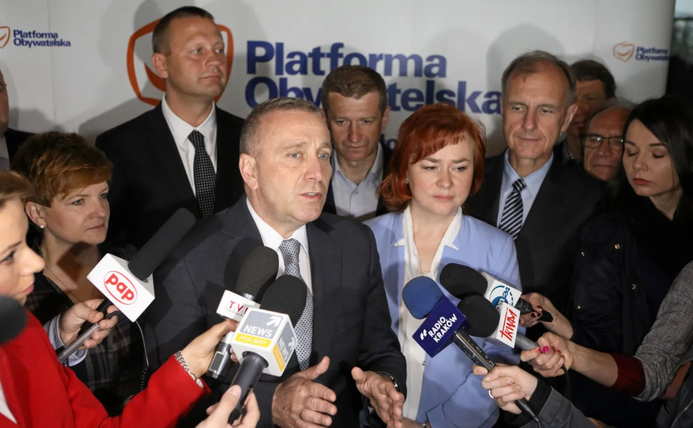 Schetyna: CBA to dziś policja polityczna. Rzecznik koordynatora służb: Ten atak jest krzywdzący i niezrozumiały