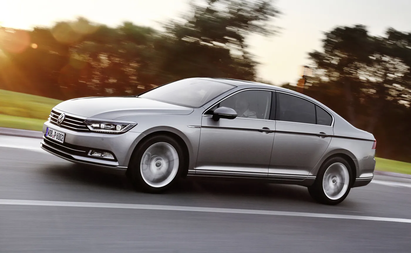 10148176-volkswagen-passat.jpg