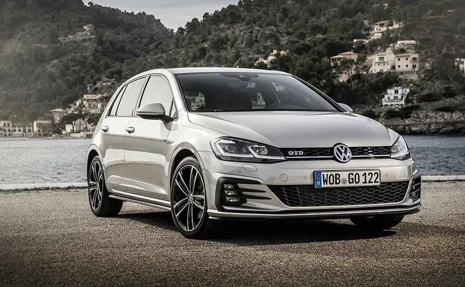 9863505-volkswagen-golf-gtd.jpg