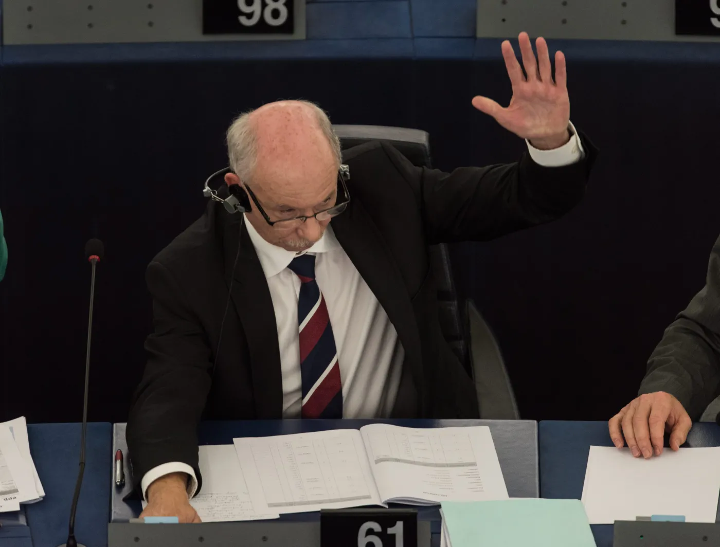 Janusz Lewandowski: Kaczyński jest ochotnikiem Putina, bo tak rozumuje o świecie