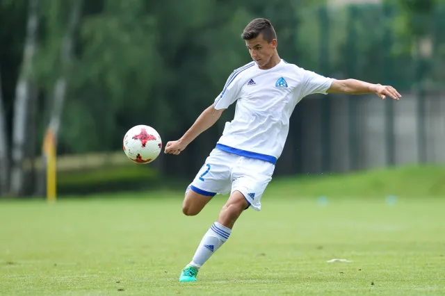 Sensacyjny transfer polskiego piłkarza. Z Ruchu Chorzów trafił do AC Milan