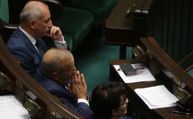 Schetyna już wie, dlaczego PiS tak wysoko prowadzi w sondażach: Są silni słabością opozycji