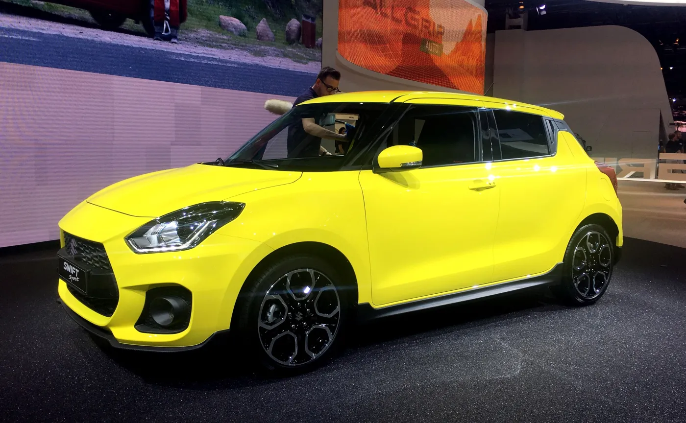 10432939-suzuki-swift-sport.jpg