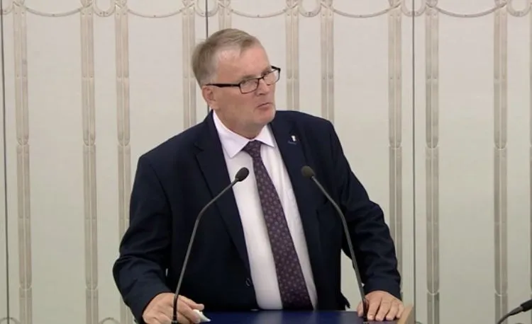 Senator PiS ostro o uchodźcach: Tych ludzi nie da się ucywilizować! Syf, kiła i mogiła