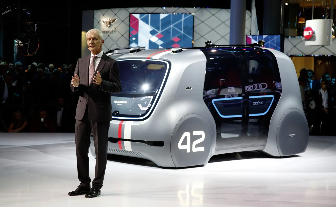 10460880-volkswagen-sedric.jpg