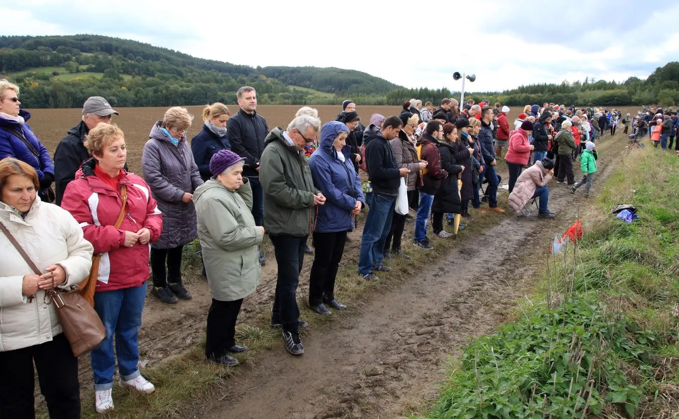 Różaniec do granic