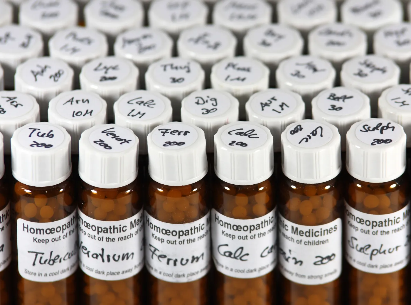 Lekarze atakują homeopatię. Chcą specjalnych ostrzeżeń na opakowaniach, jak na papierosach