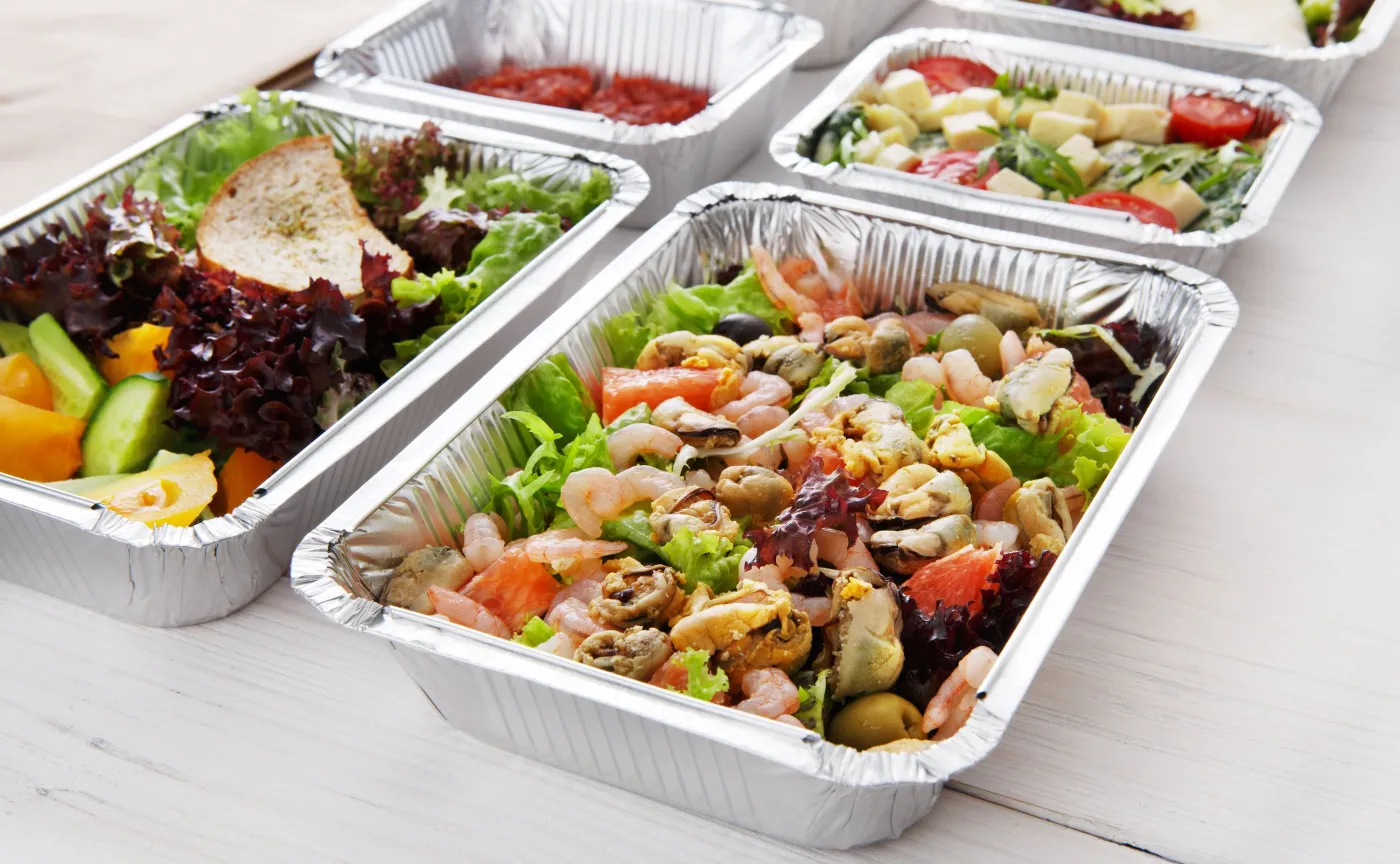 Posiłki w pudełkach