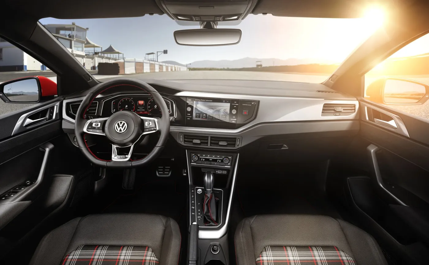 10244198-volkswagen-polo-gti.jpg