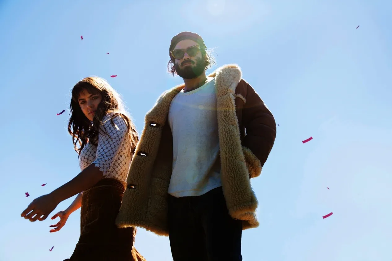 Angus & Julia Stone