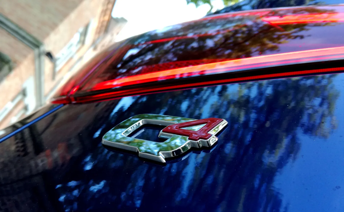 Alfa Romeo Stelvio, Opel Insignia, Honda Civic czy Volkswagen Arteon? Co kupić? Czego unikać? Zobacz, które auto wybrać